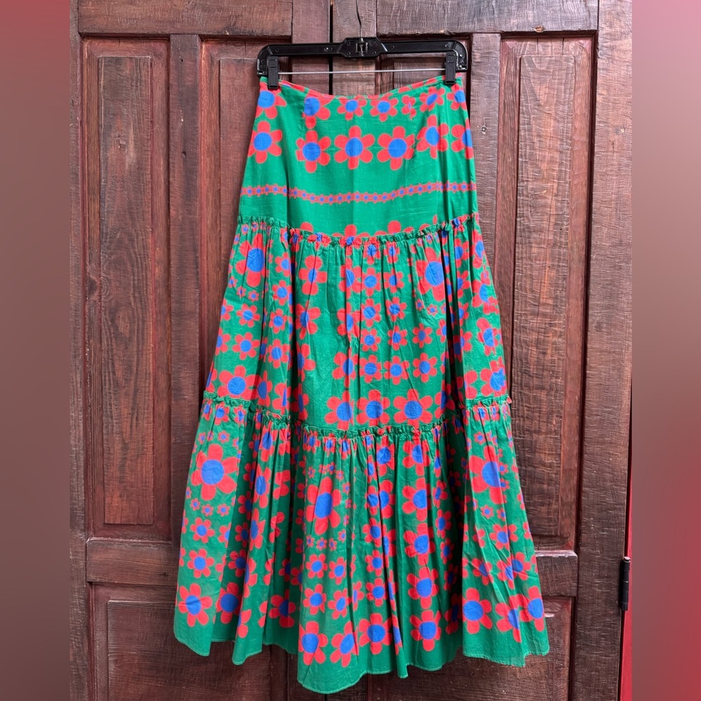 Cynthia Rowley- Cameron Cotton Tier Skirt
Size 6 / 100% Cotton / Never been worn